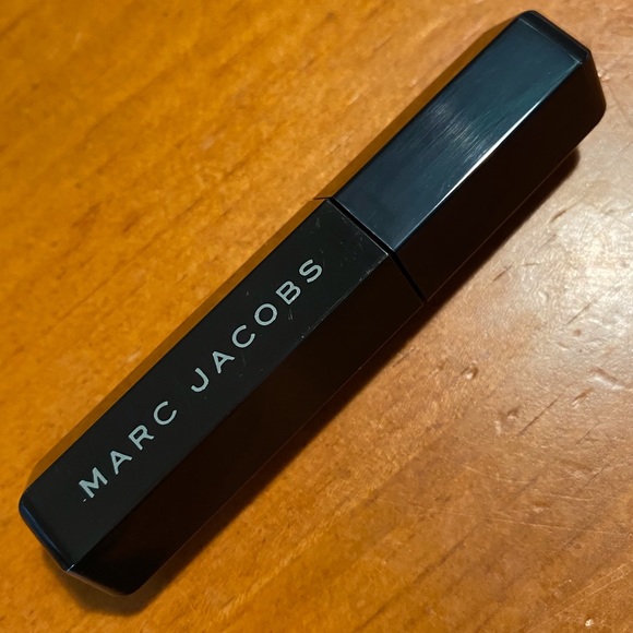 Marc Jacobs Velvet Noir Major Volume Mascara - Picture 2 of 15